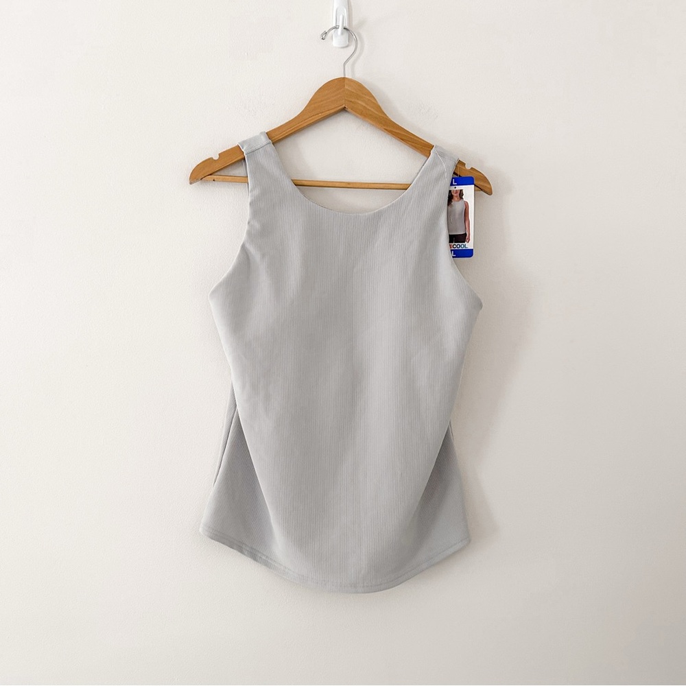 Gray Fitted Tank Top with Scoop Neckline